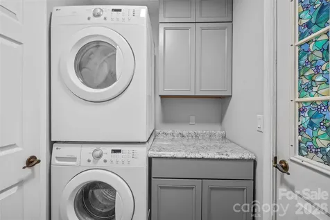 2 Manakiki Court Etowah NC 28729