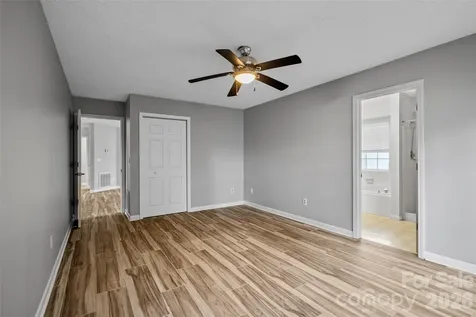 2 Manakiki Court Etowah NC 28729