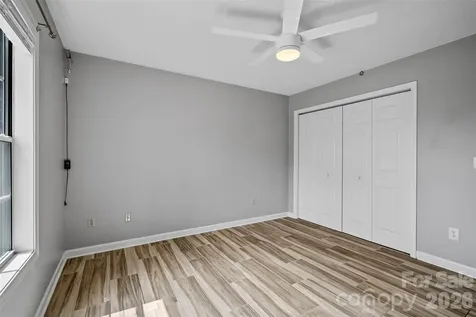 2 Manakiki Court Etowah NC 28729