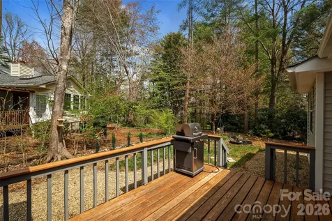 2 Manakiki Court Etowah NC 28729