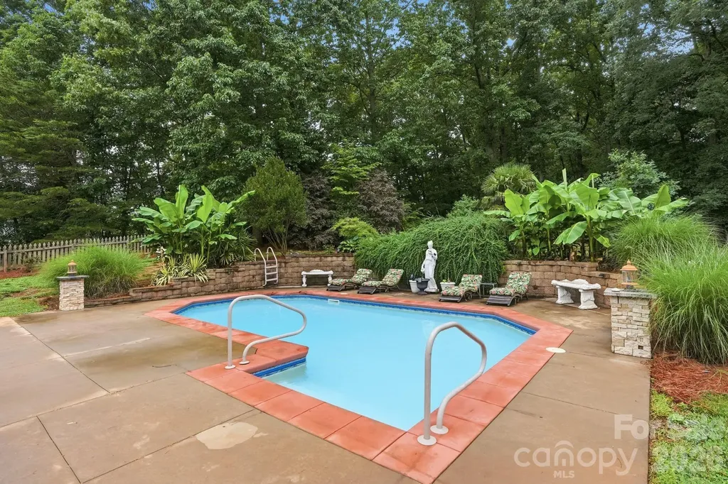 1099 Curve View Road Lincolnton NC 28092