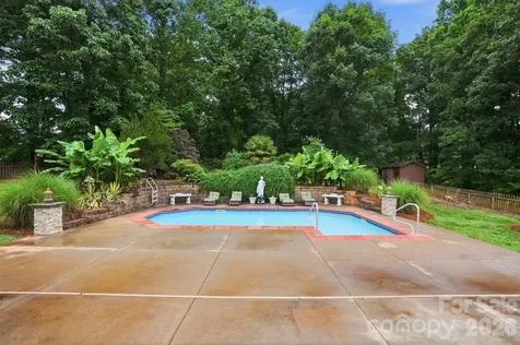 1099 Curve View Road Lincolnton NC 28092