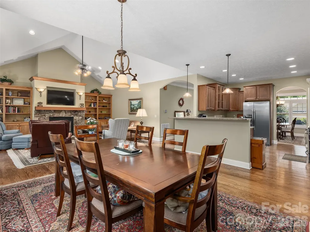 63 Whistlewood Lane Hendersonville NC 28739