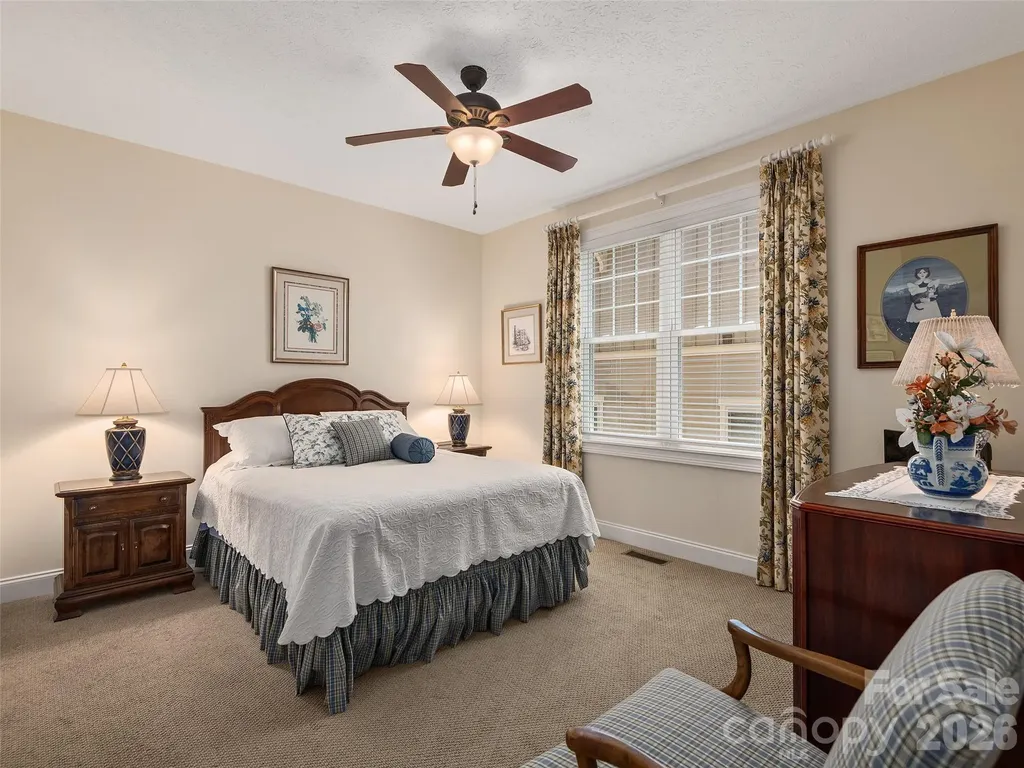 63 Whistlewood Lane Hendersonville NC 28739