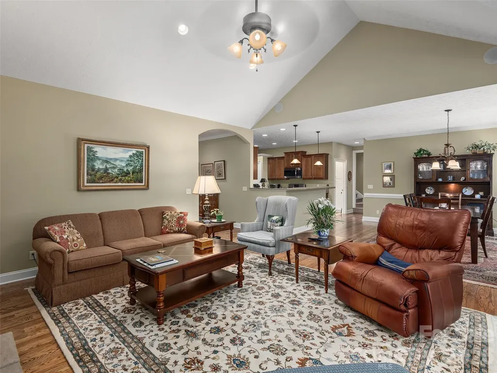 63 Whistlewood Lane Hendersonville NC 28739