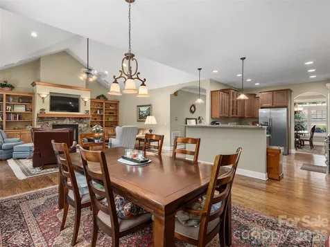 63 Whistlewood Lane Hendersonville NC 28739