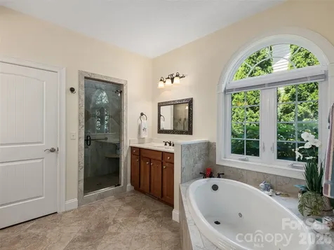 63 Whistlewood Lane Hendersonville NC 28739