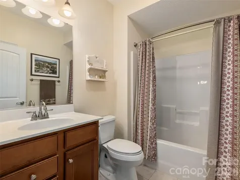 63 Whistlewood Lane Hendersonville NC 28739