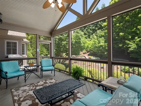 63 Whistlewood Lane Hendersonville NC 28739