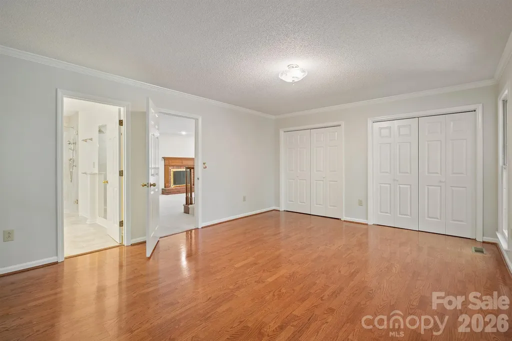 2150 9th Street NW Hickory NC 28601