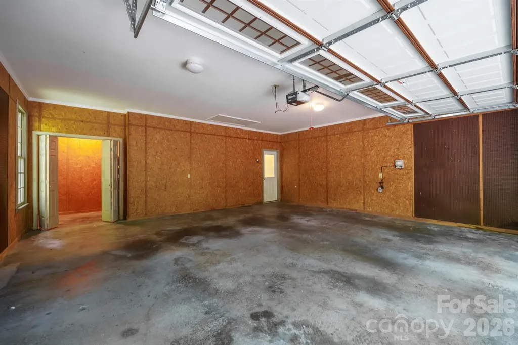 2150 9th Street NW Hickory NC 28601