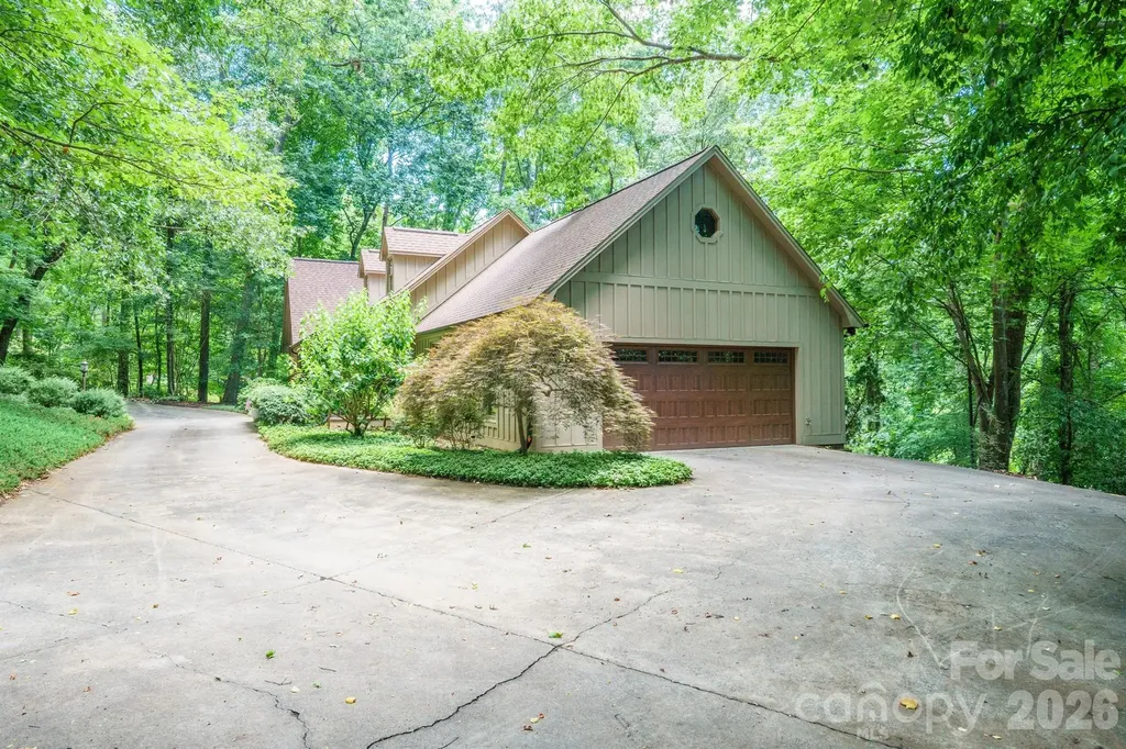 2150 9th Street NW Hickory NC 28601