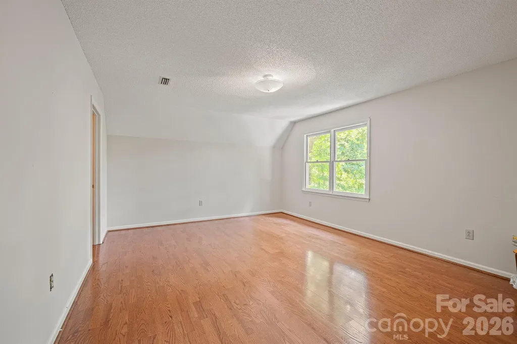 2150 9th Street NW Hickory NC 28601