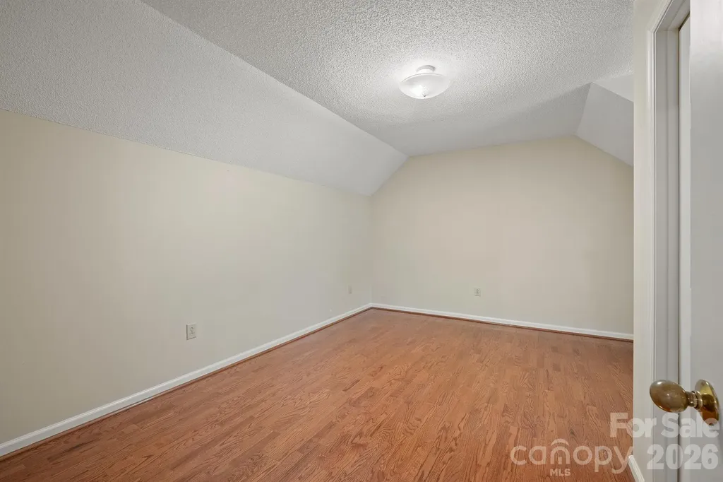 2150 9th Street NW Hickory NC 28601