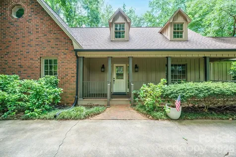 2150 9th Street NW Hickory NC 28601