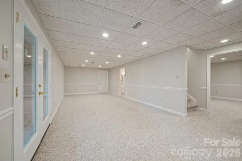 2150 9th Street NW Hickory NC 28601