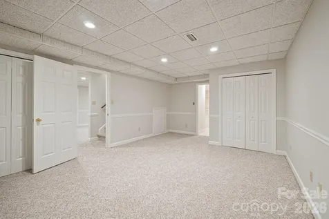 2150 9th Street NW Hickory NC 28601