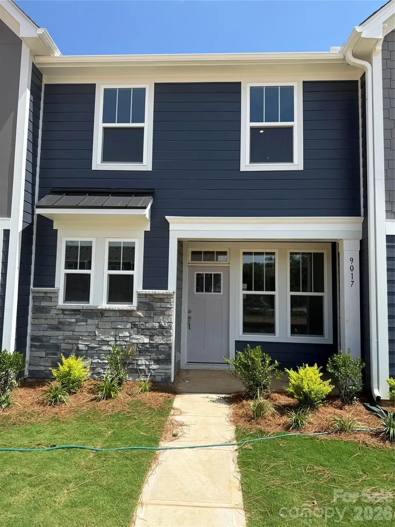 9017 Gulledge Court Charlotte NC 28262