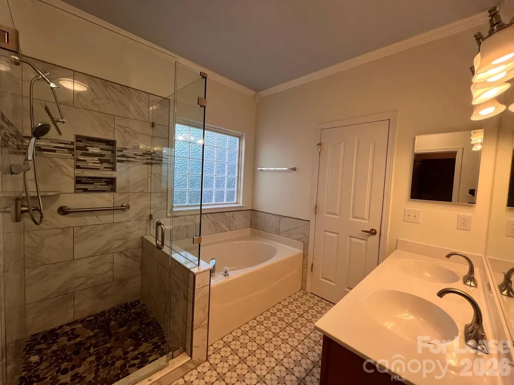 17508 Westmill Lane Charlotte NC 28277