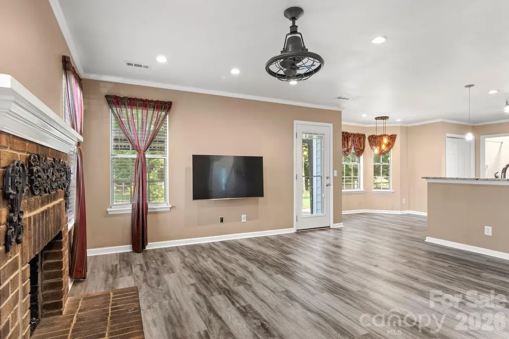 11413 Hunters Landing Drive Charlotte NC 28273