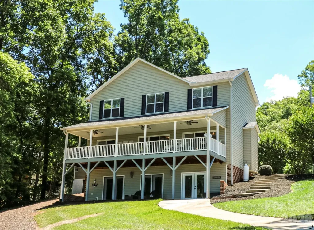 794 Riverwood Drive Lexington NC 27292
