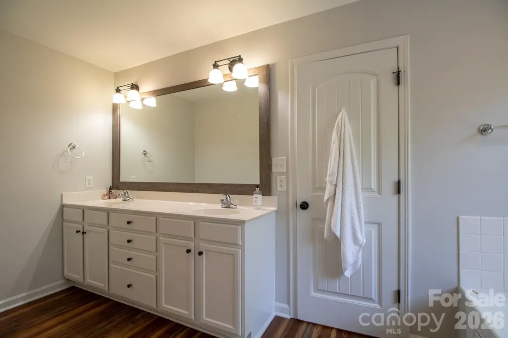 794 Riverwood Drive Lexington NC 27292