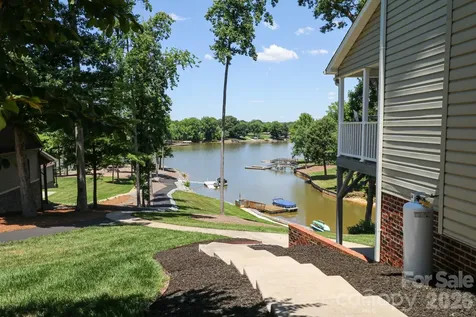 794 Riverwood Drive Lexington NC 27292