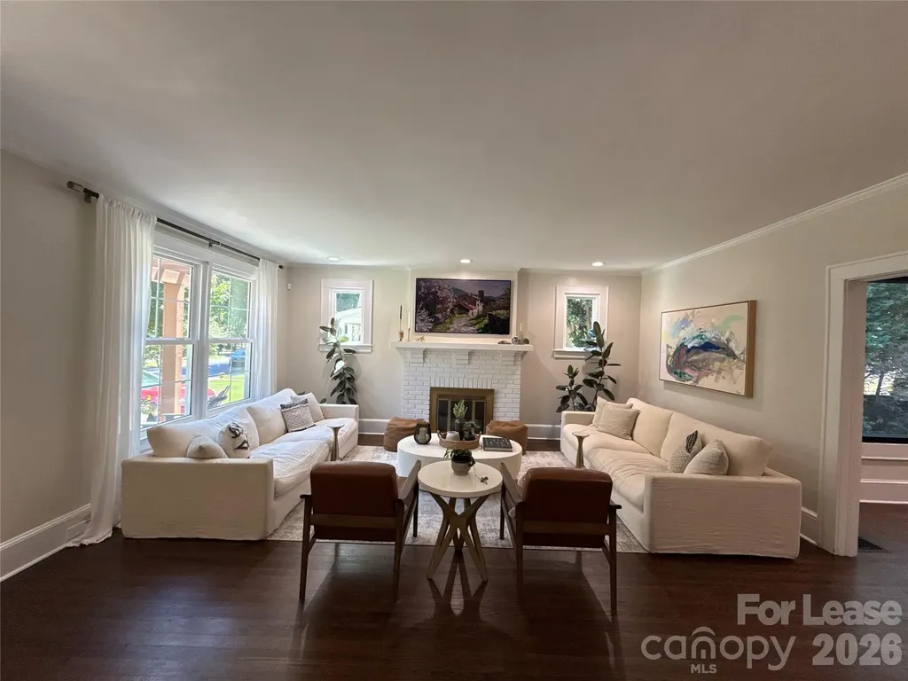 2016 Lombardy Circle Charlotte NC 28203