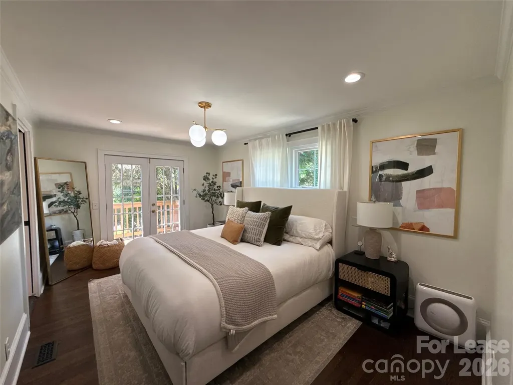 2016 Lombardy Circle Charlotte NC 28203