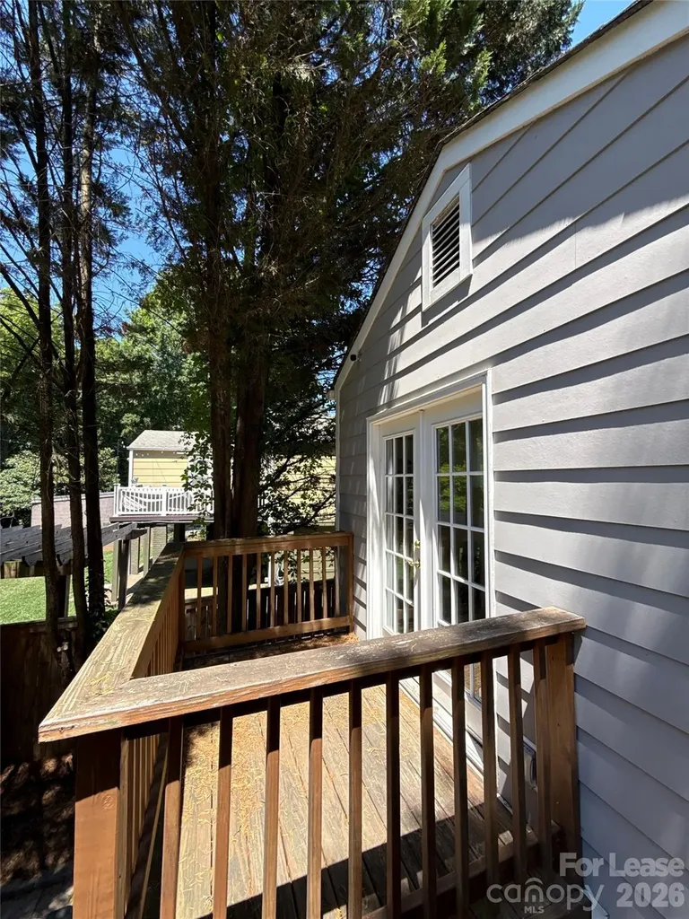 2016 Lombardy Circle Charlotte NC 28203