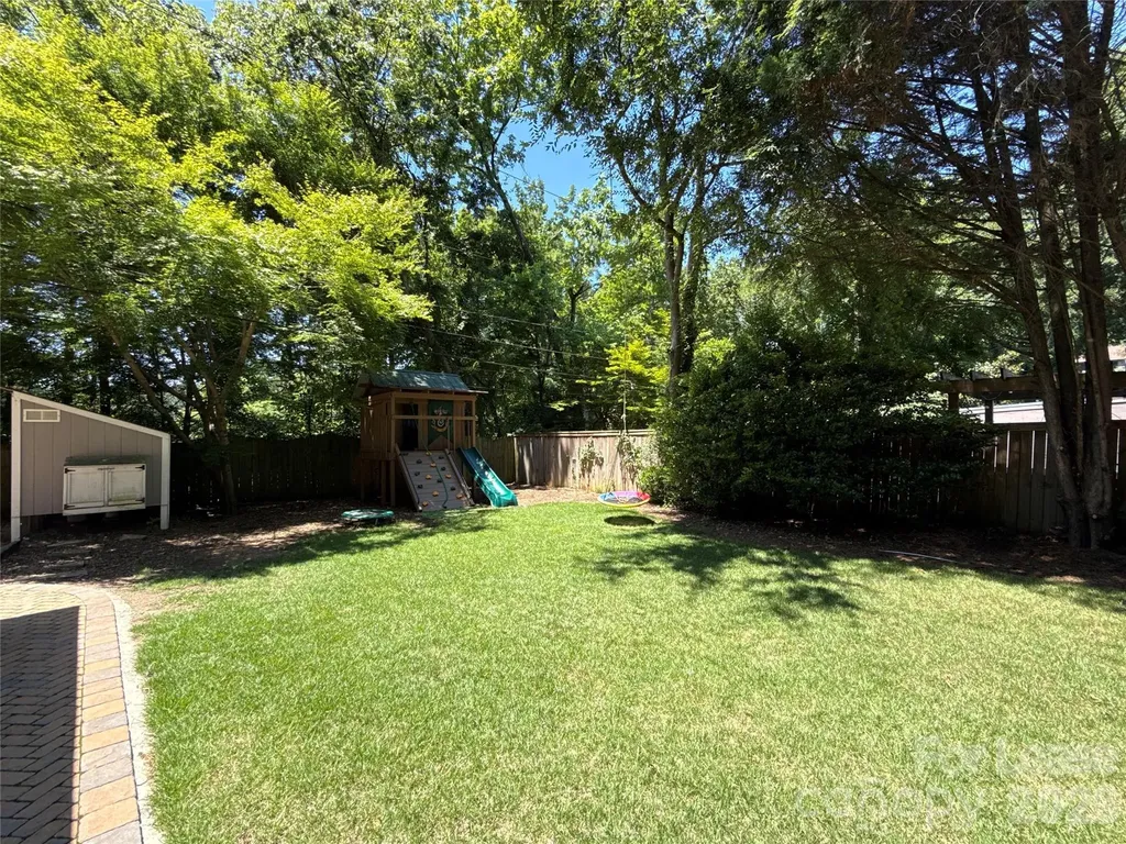 2016 Lombardy Circle Charlotte NC 28203