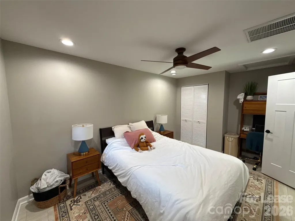 2016 Lombardy Circle Charlotte NC 28203
