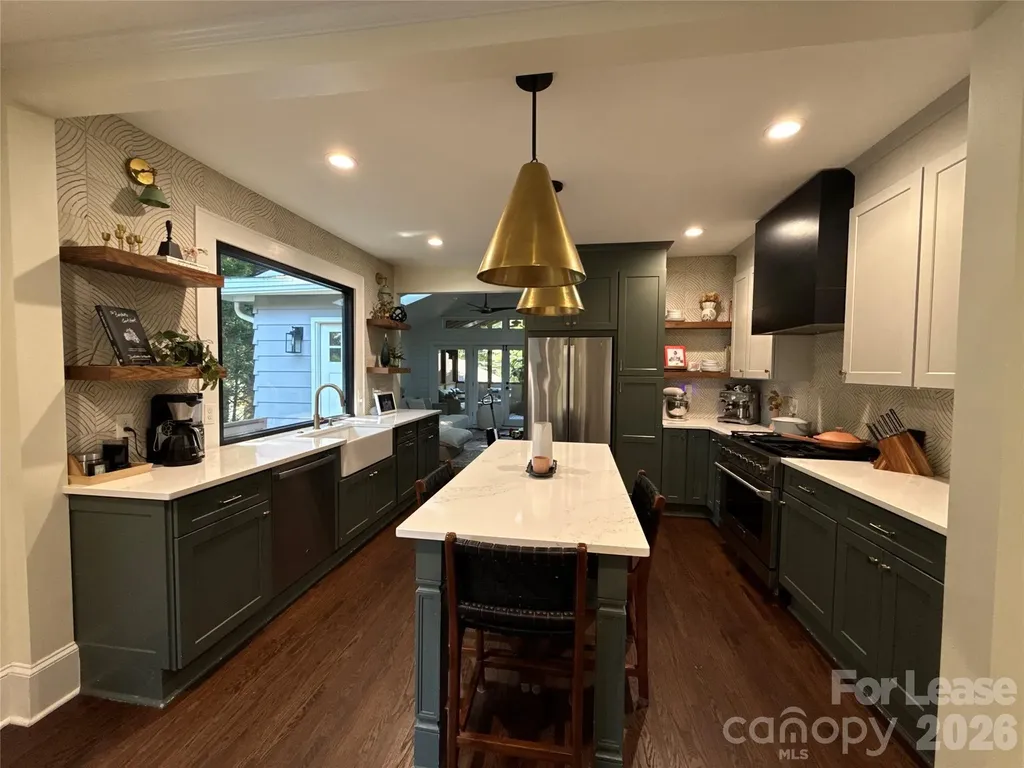 2016 Lombardy Circle Charlotte NC 28203