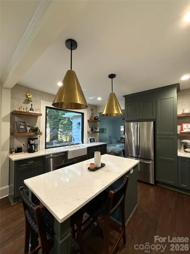 2016 Lombardy Circle Charlotte NC 28203