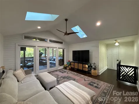2016 Lombardy Circle Charlotte NC 28203