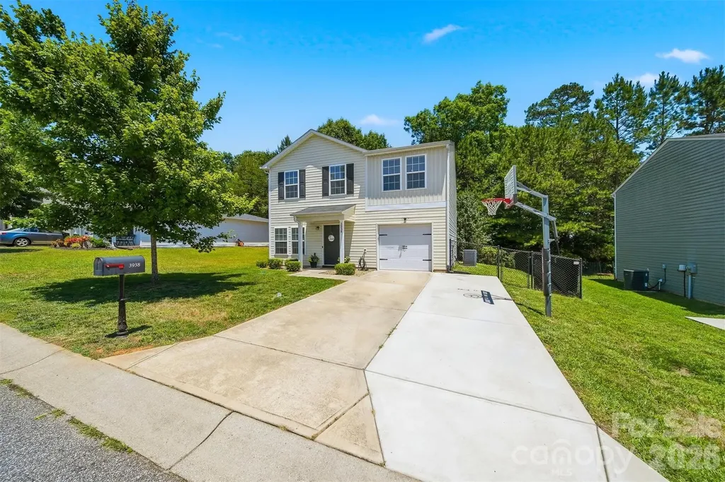 3938 Hemingway Drive NW Hickory NC 28601