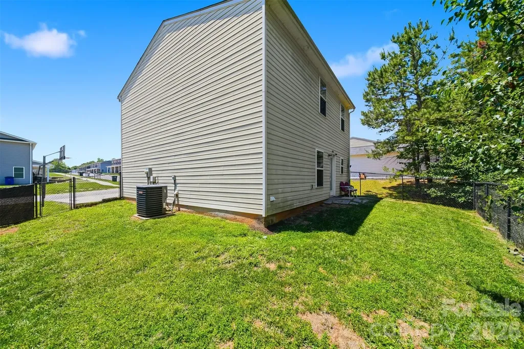 3938 Hemingway Drive NW Hickory NC 28601
