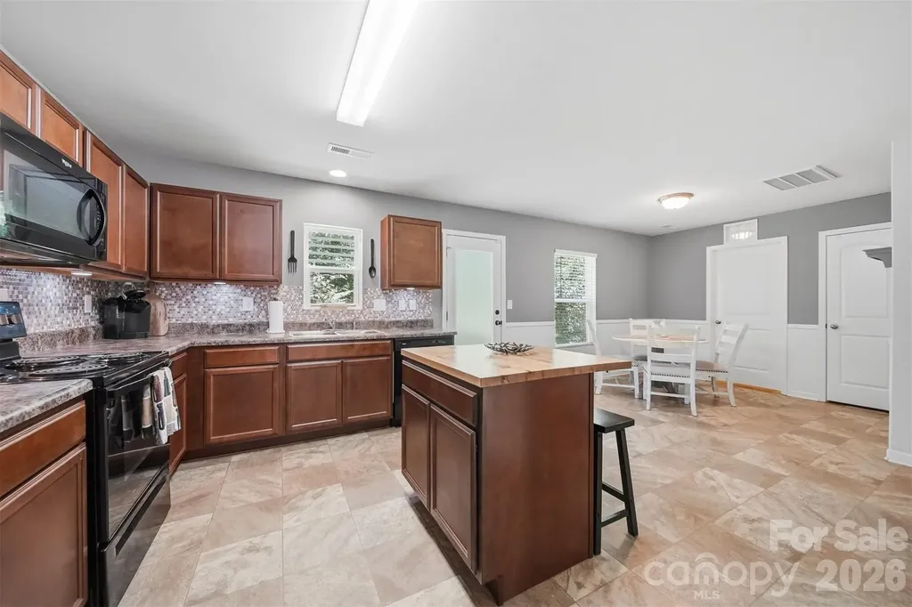 3938 Hemingway Drive NW Hickory NC 28601