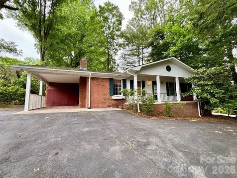 515 Lake Drive Hendersonville NC 28739