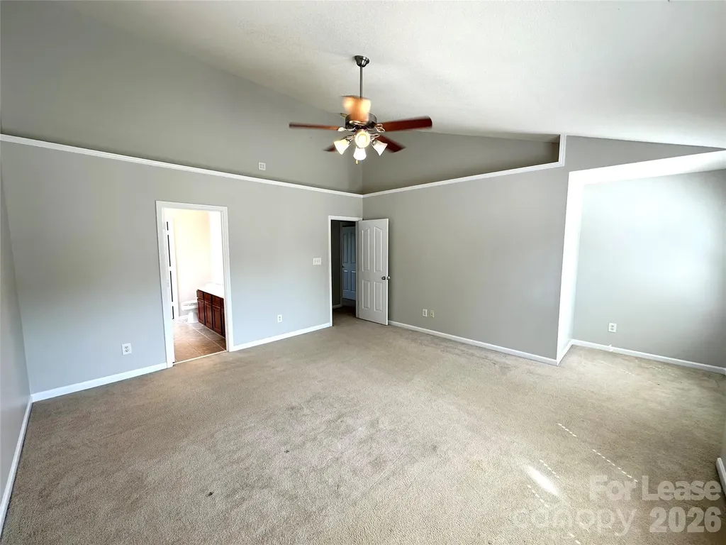 8227 Belmont Stables Drive Charlotte NC 28216