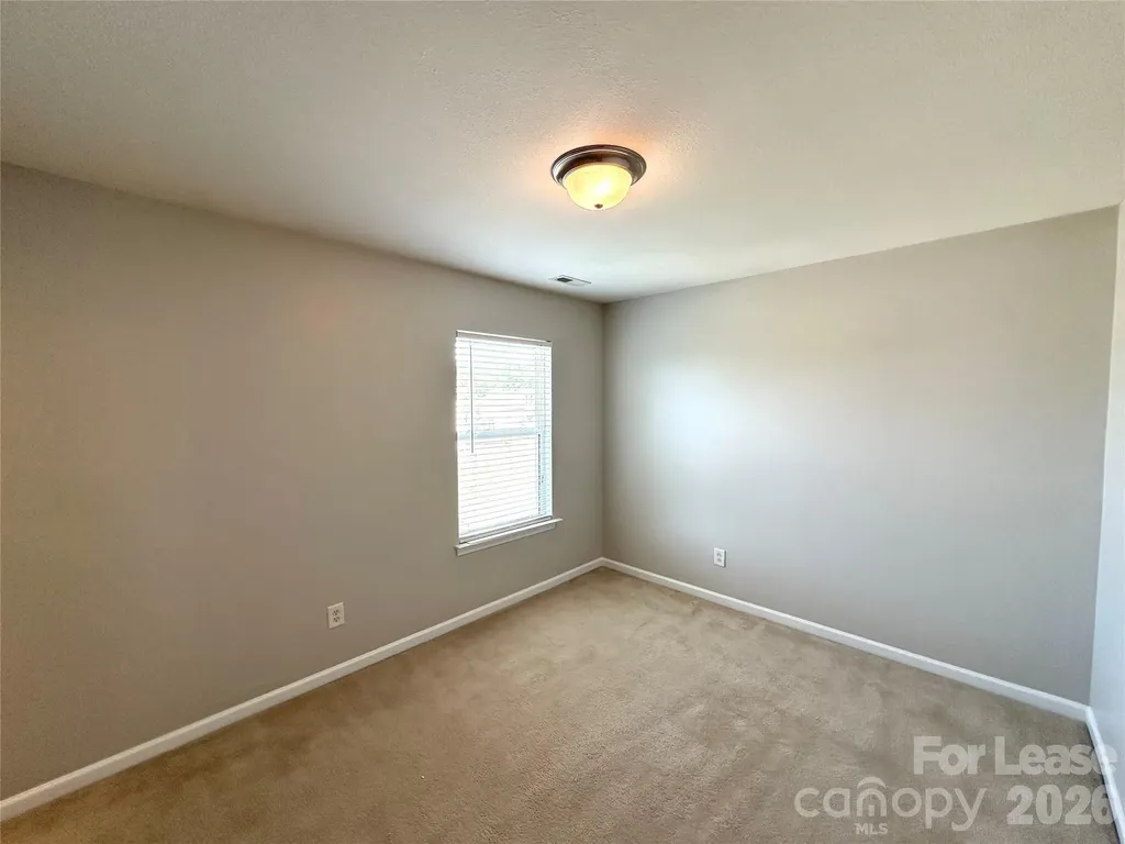 8227 Belmont Stables Drive Charlotte NC 28216