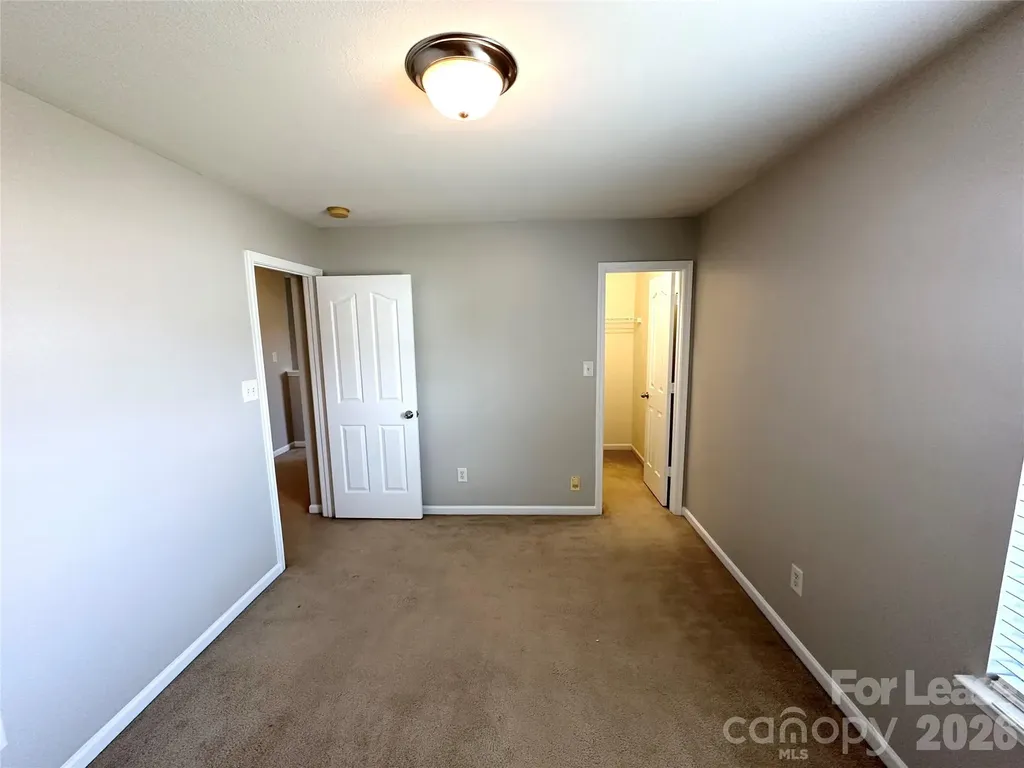 8227 Belmont Stables Drive Charlotte NC 28216