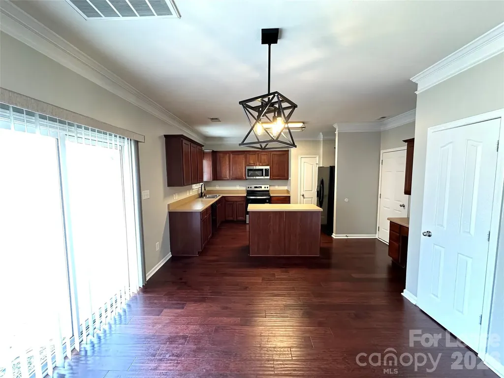 8227 Belmont Stables Drive Charlotte NC 28216