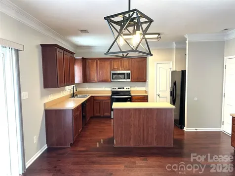 8227 Belmont Stables Drive Charlotte NC 28216