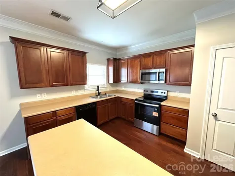 8227 Belmont Stables Drive Charlotte NC 28216
