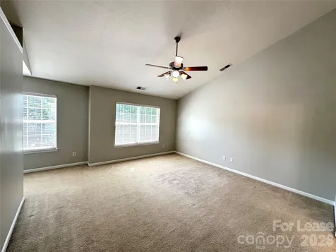8227 Belmont Stables Drive Charlotte NC 28216