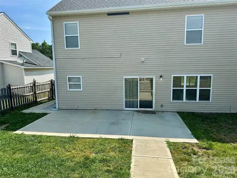 8227 Belmont Stables Drive Charlotte NC 28216