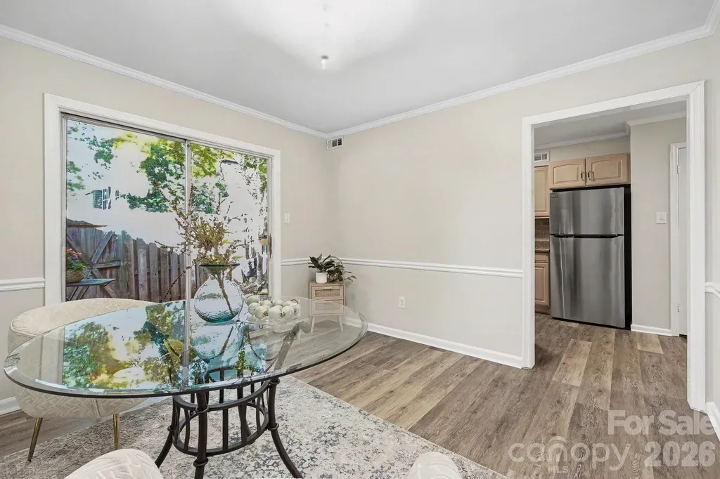 2235 Rexford Road Charlotte NC 28211