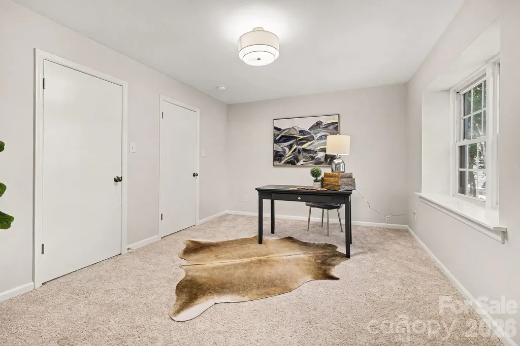 2235 Rexford Road Charlotte NC 28211
