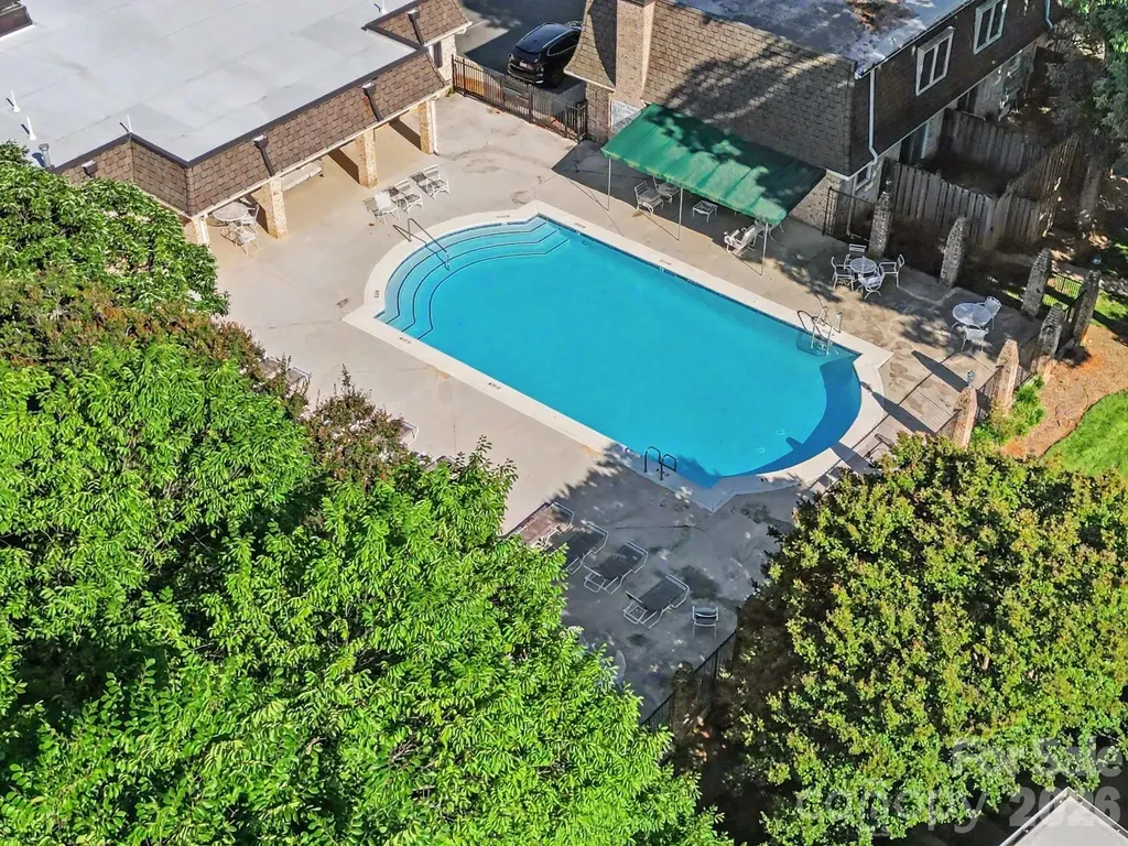 2235 Rexford Road Charlotte NC 28211